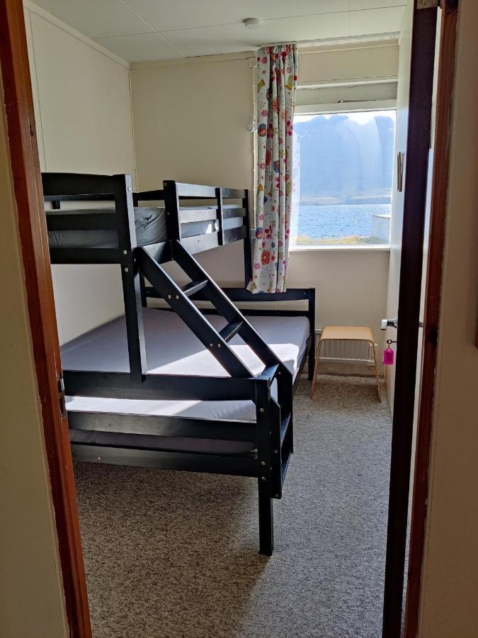 Solbrekka Guesthouse Mjoifjorthur Dış mekan fotoğraf